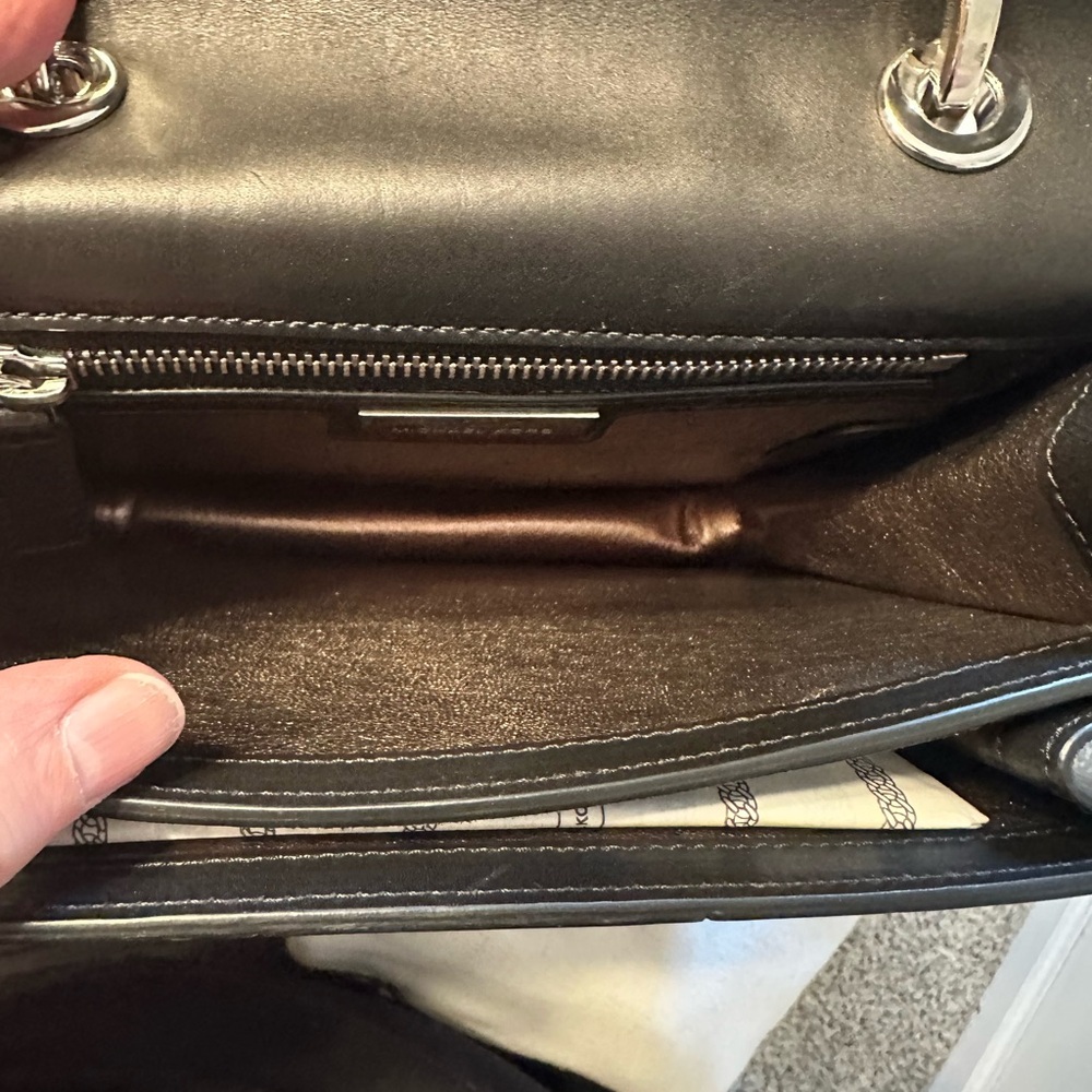 Michael Kors Genuine Leather Middleton Handbag Includes Dust Bag NWT with COA - Picture 7 of 16